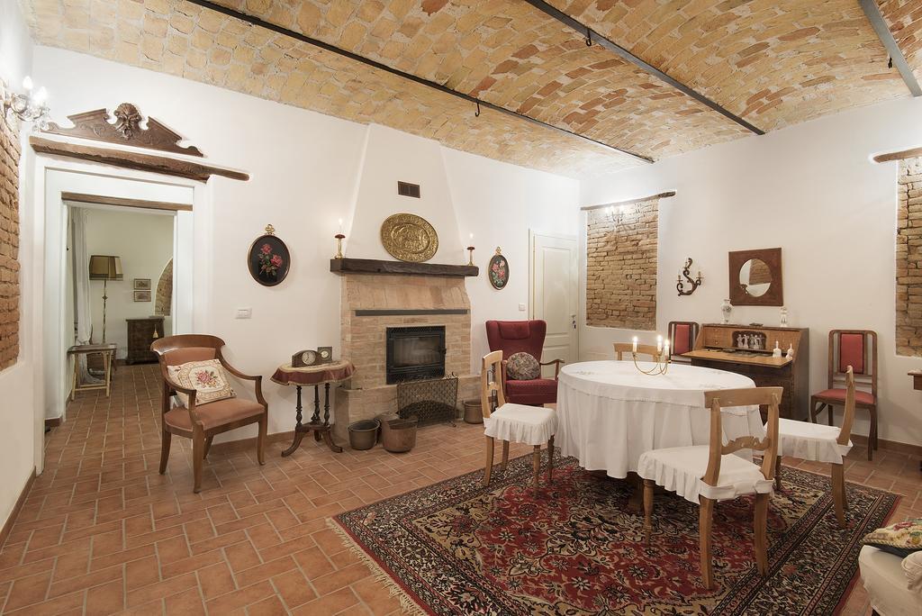 Agriturismo Albarossa Nizza Monferrato Luaran gambar