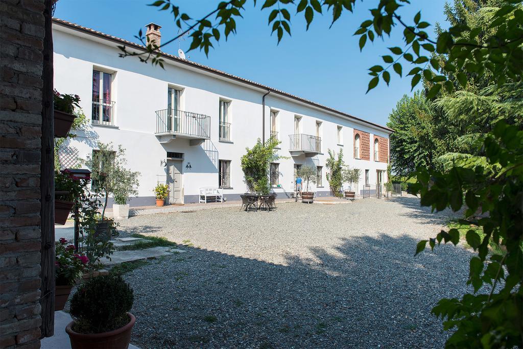 Agriturismo Albarossa Nizza Monferrato Luaran gambar